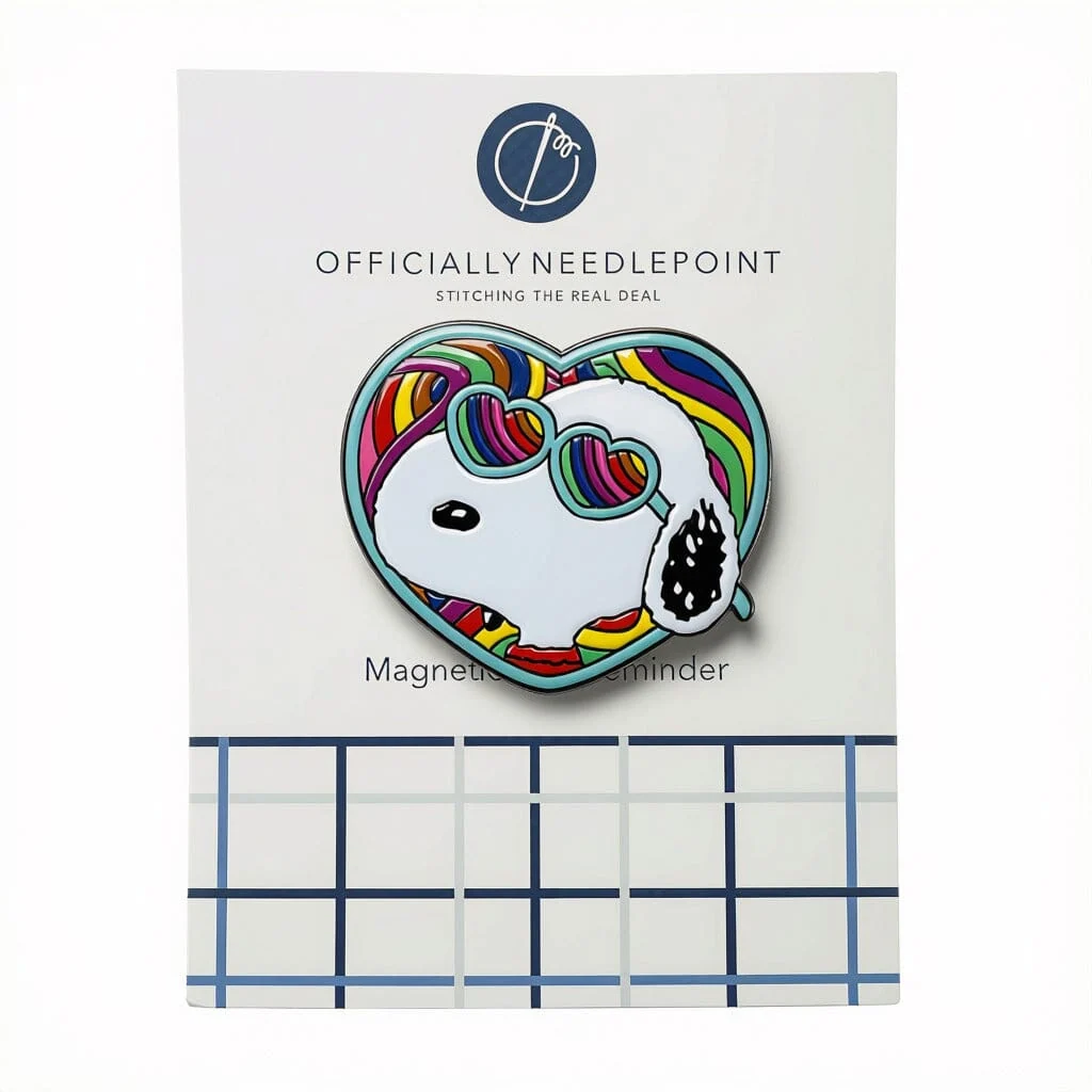 Groovy Snoopy Heart Needle Minder